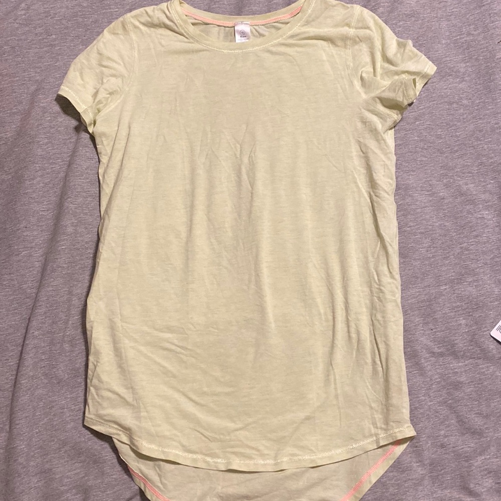 Ivivva tee